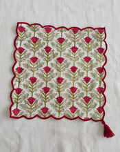YB3078 : RED FLORAL : One Size