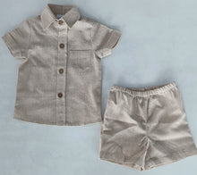 Set camicia e pantaloncini da ragazzo in chambray beige