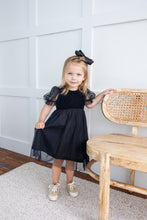 Black Tulle Solid Color Puff Sleeves Gathered Dress