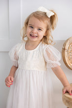 White Tulle Solid Color Puff Sleeves Gathered Dress