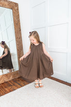 Brown Solid Color Pintuck Gathered Dress