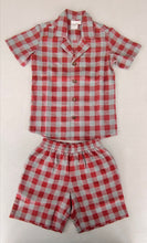 Set unisex con camicia e pantaloncini in cotone a quadri rossi