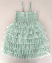 Abito in tulle a strati blu menta con volant in rete di nylon e spalline regolabili