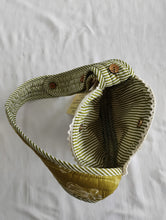 Quilted Round Sling Bag : GREEN : One Size