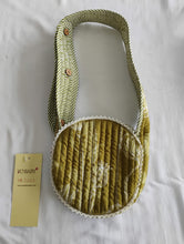 Quilted Round Sling Bag : GREEN : One Size