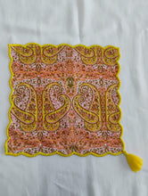Handkerchief with a buttonhole  : YELLOW : One Size