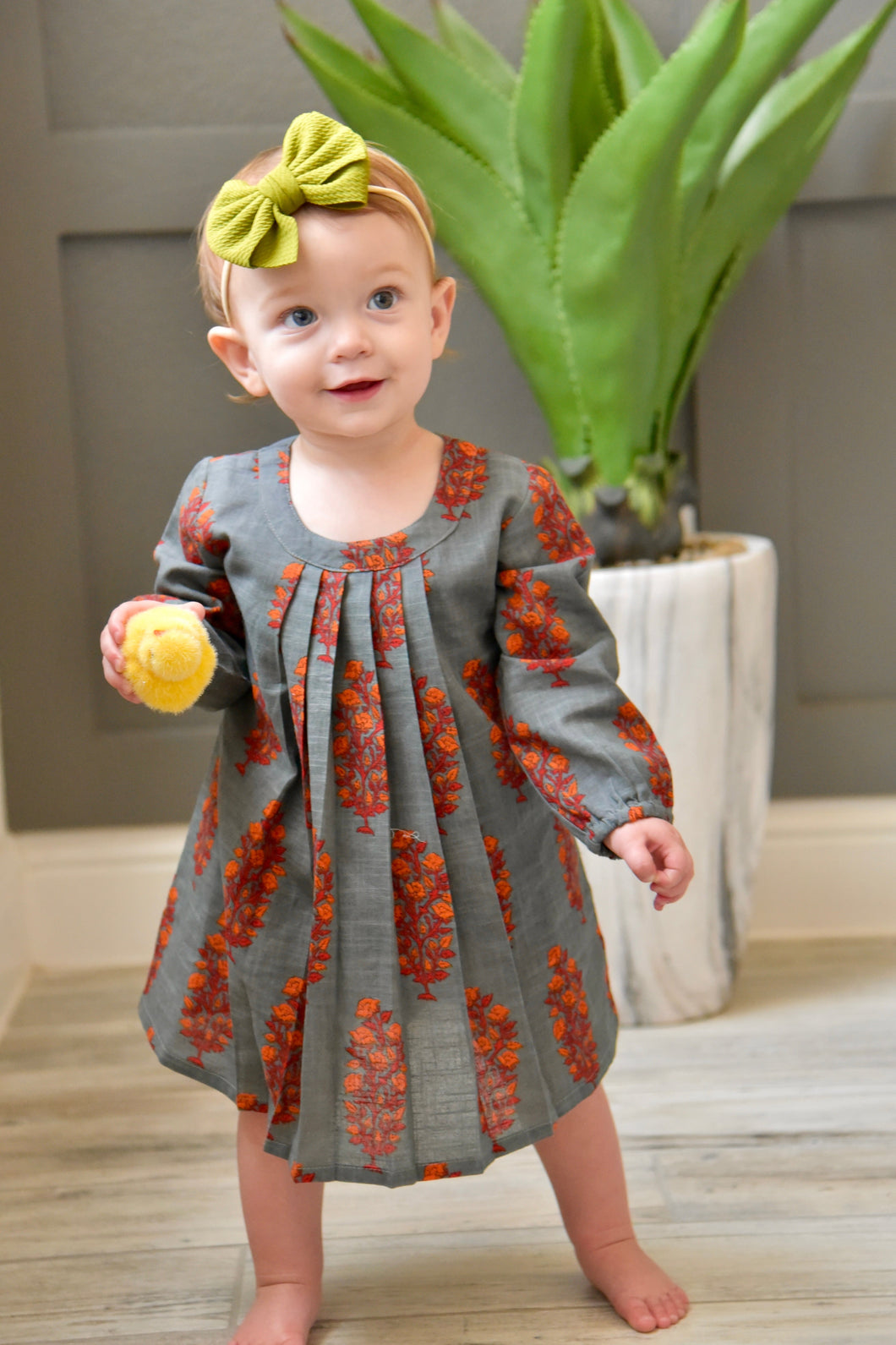 Printed Floral Full-SleevesPleated Shift Dress With Matching Diaper Cover Dress Yo Baby Wholesale 